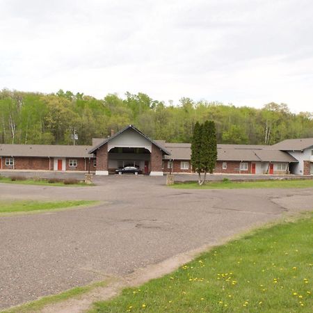 Amerivu Inn & Suites - St Croix Falls Saint Croix Falls Exterior photo