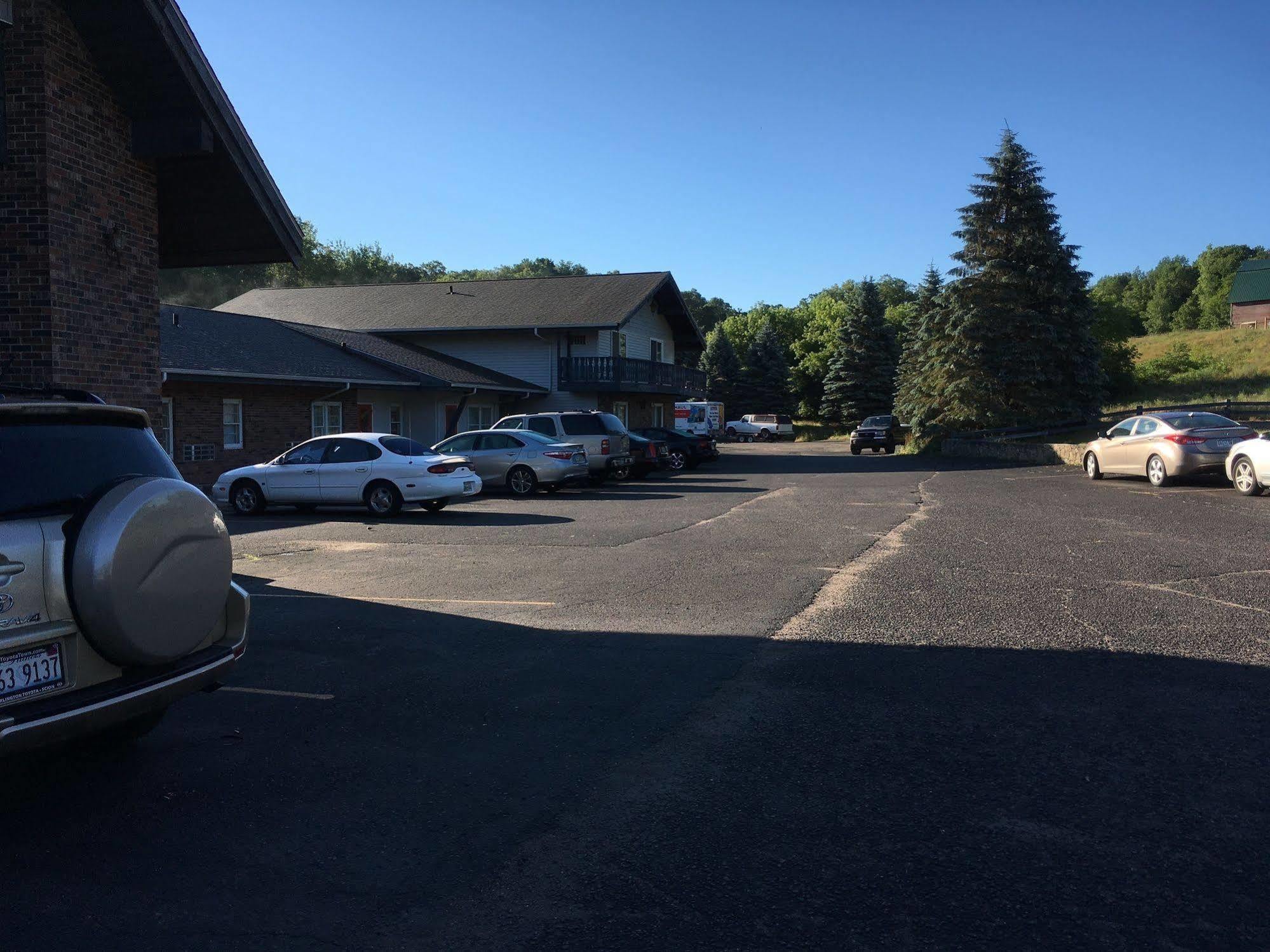 Amerivu Inn & Suites - St Croix Falls Saint Croix Falls Exterior photo